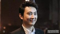 王思聪每天换车，让老子支付发票。王