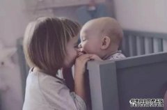 这位女士和姐姐嫁给了一位堂兄。她姐