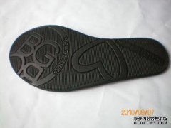 我应该如何识别PU鞋底？