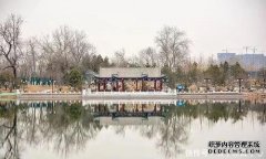 北海公园，安静而美丽。